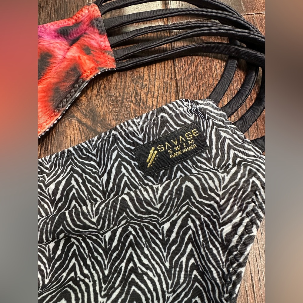 Savage Swim Multicolor Animal Print Swim TOP - Picture 3 of 3